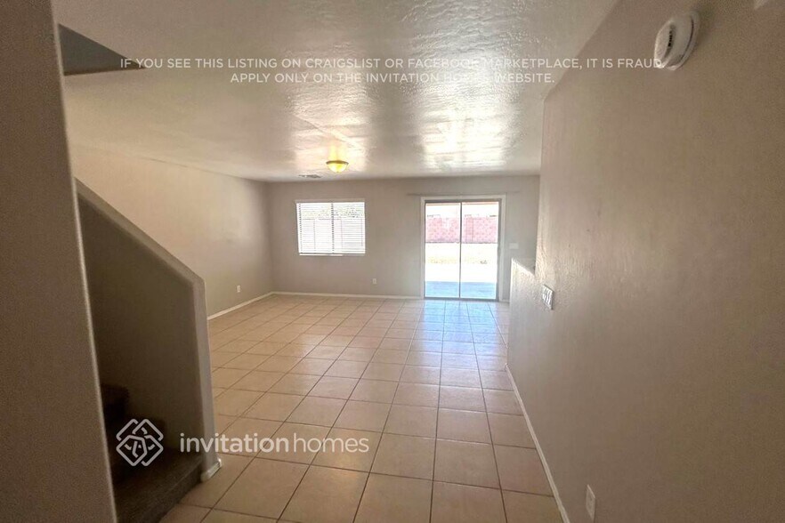 Building Photo - 3417 W Wayland Dr