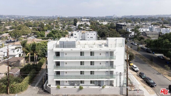 Building Photo - 4418 S Slauson Ave