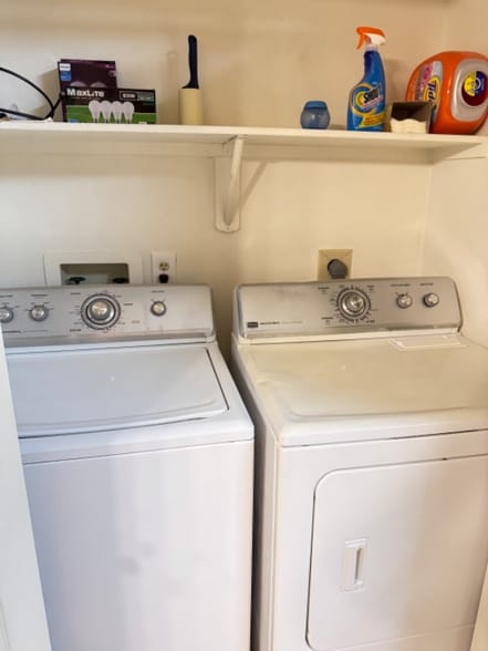 Building Photo - 5751 N Kolb Rd