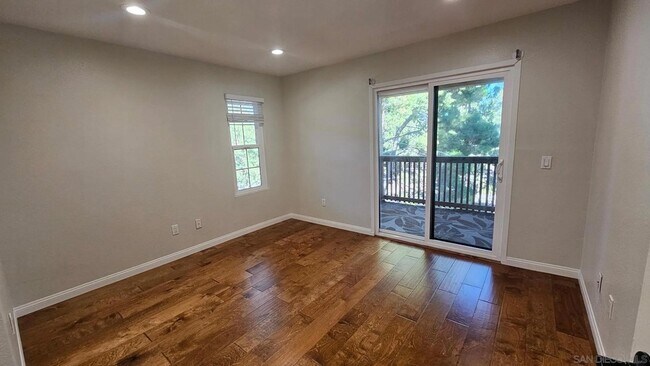 Building Photo - 12091 Alta Carmel Ct