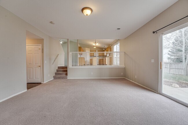 Building Photo - Spacious 3 bed, 2.5 bath home located in Wellington, CO