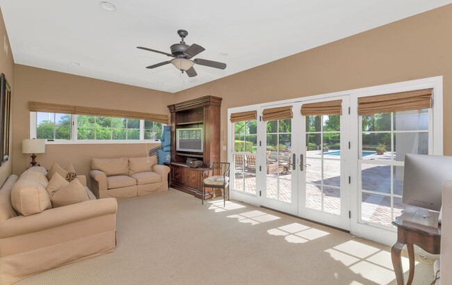 Building Photo - 6248 E Montecito Ave