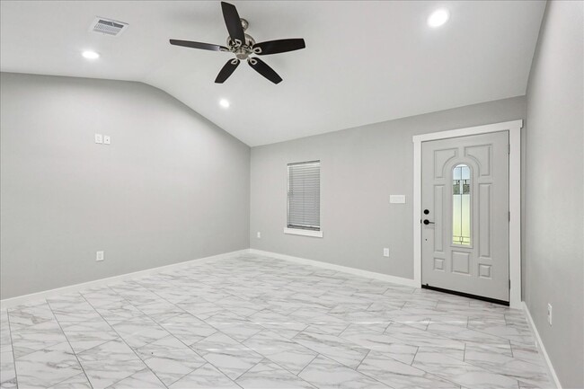 Building Photo - 378 Alabama Ave