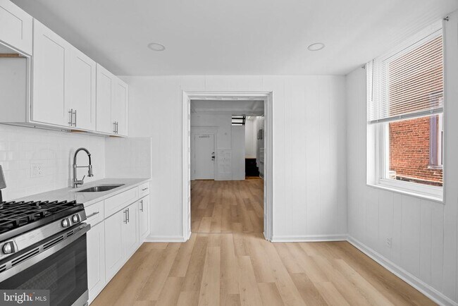 Building Photo - 1225 Spruce St