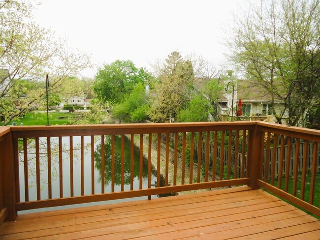 Building Photo - 642 Diamond Pointe Dr