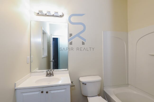 Building Photo - 790 Celeste Ln