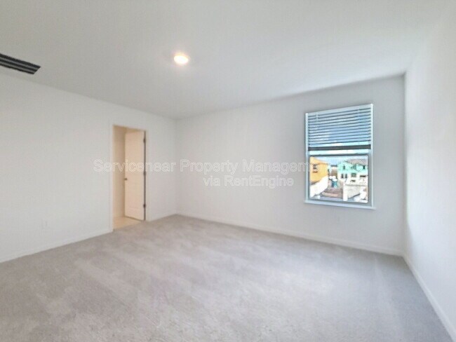 Building Photo - 11267 Flourish Dr.