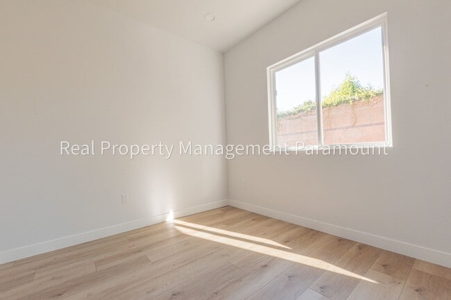 Building Photo - 3 Bed 2 Bath for rent