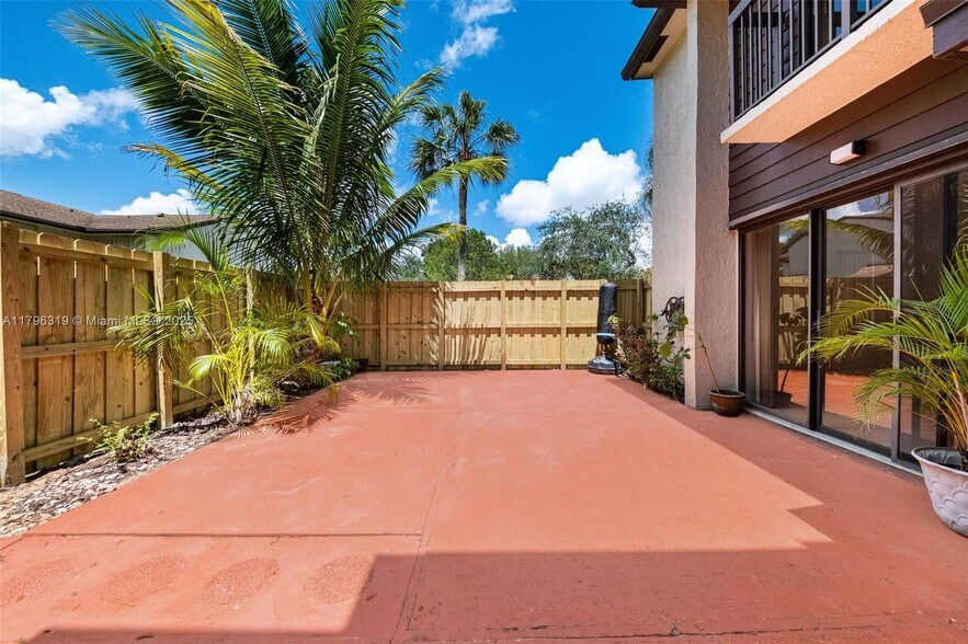 Primary Photo - 3199 Cocoplum Cir