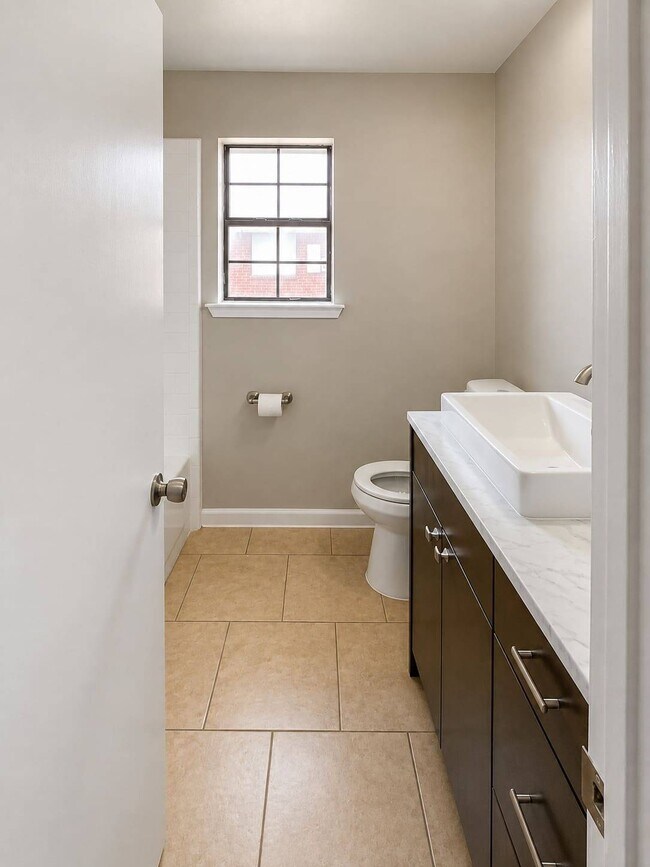 Building Photo - 1804 Moonstone Dr