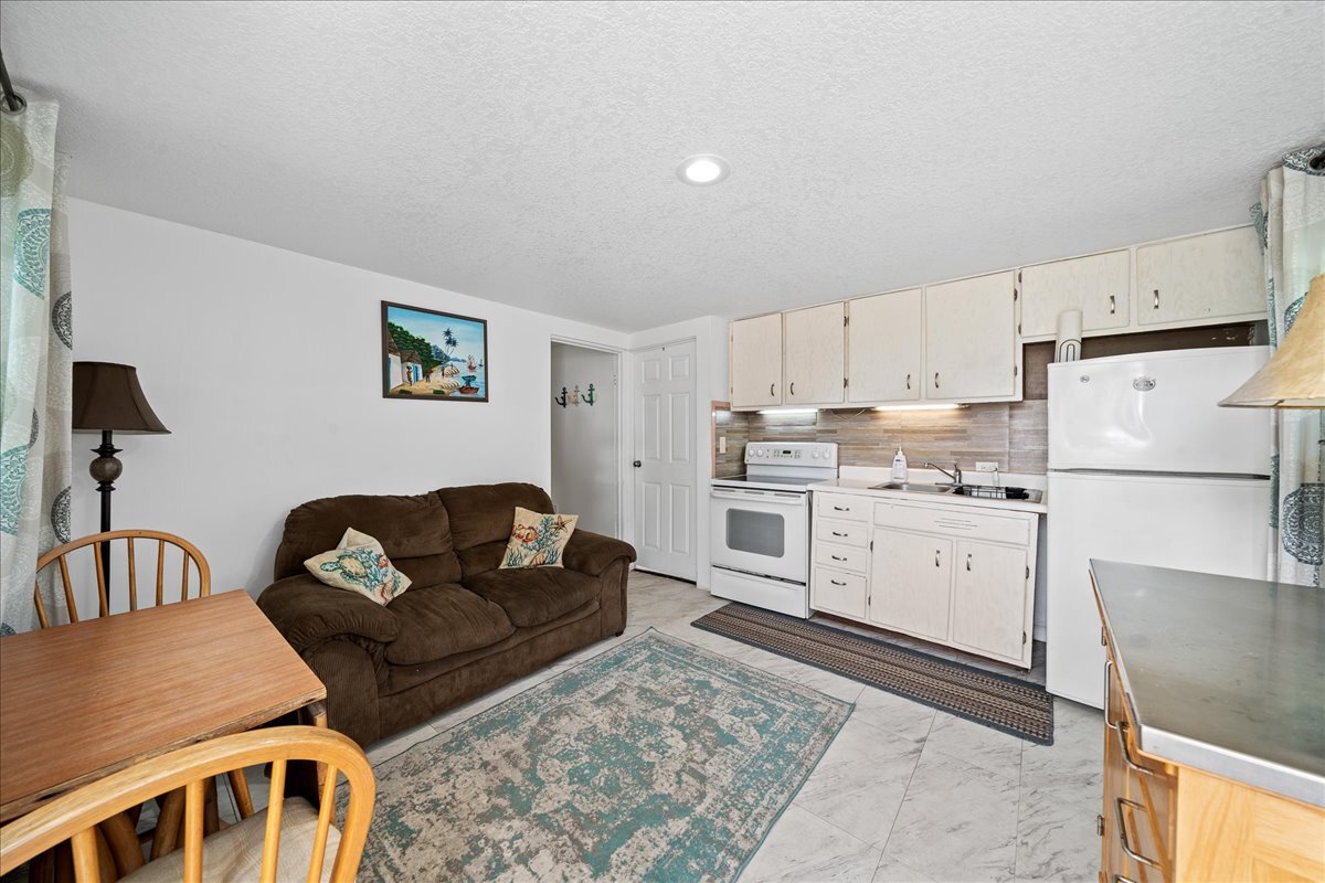 Building Photo - 512 Madison Ave