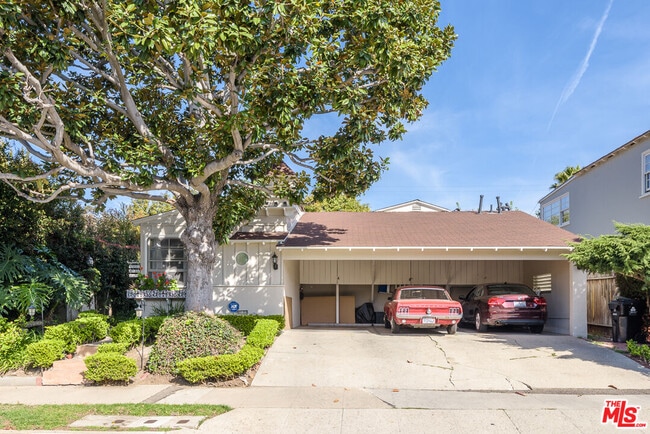 Building Photo - 11421 Burnham St