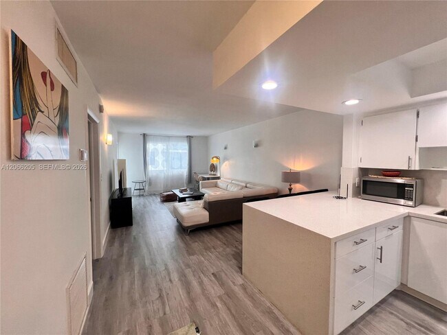 Building Photo - 240 Galen Dr