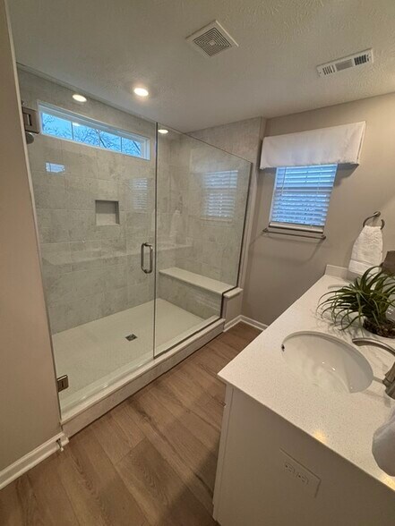 Building Photo - 27845 Birchwood Ct