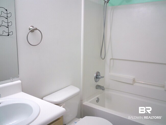 Building Photo - 1517 Regency Rd