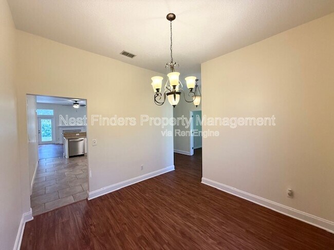 Building Photo - 440 Crescent Pond Dr