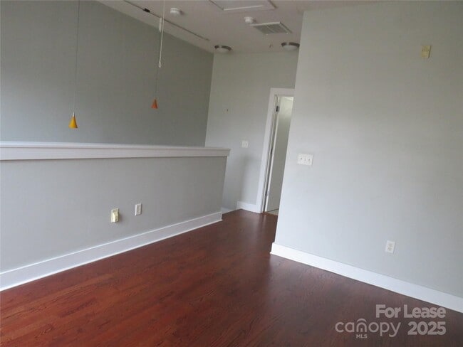 Building Photo - 416 N McDowell St