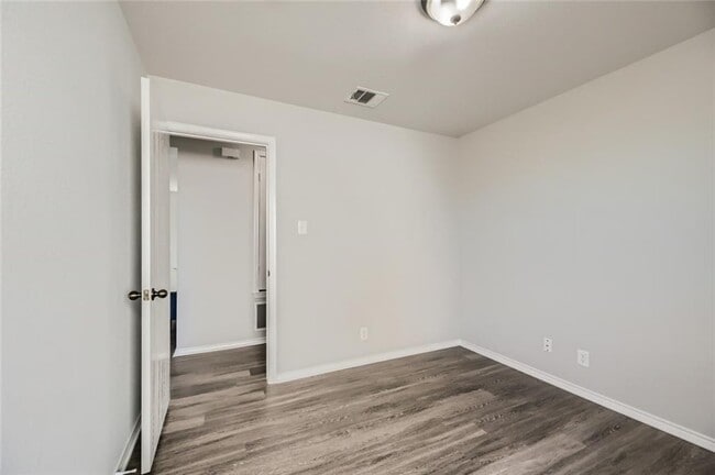 Building Photo - 177 Karrie Dr