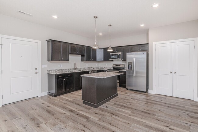 Building Photo - 32 Blue Ridge Rd