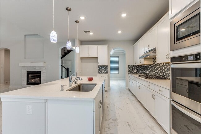 Building Photo - 13445 Loyla Ct