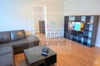 Building Photo - 3600 Bradenton Rd