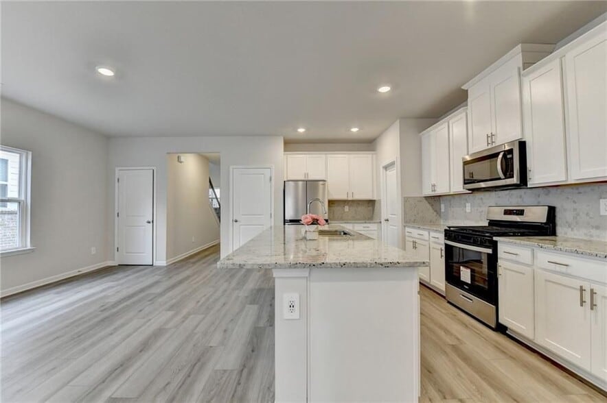 Building Photo - 2357 Whitworth St