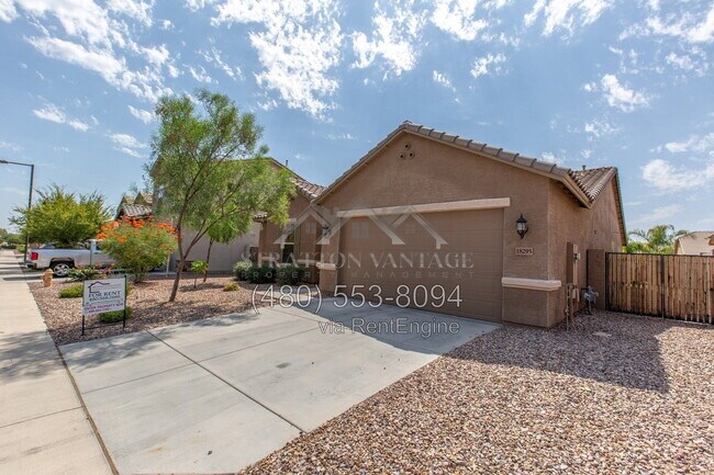 Building Photo - 18295 W Saguaro Ln