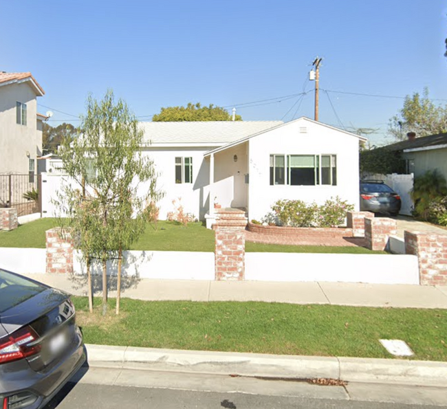 Primary Photo - 5017 W 123rd Pl