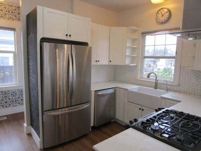 Building Photo - Charming 3 Bedroom Craftsman in North Tacoma