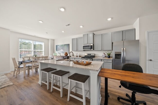 Building Photo - BRAND NEW 3 Bed 2.5 bathroom townhomes in Wake Forest!