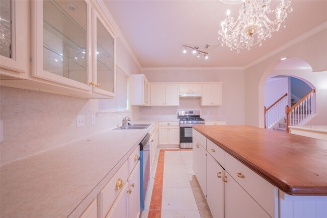 Building Photo - 9414 Lerin Ln