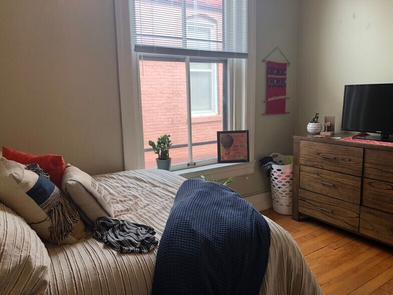 Building Photo - Vance - Residential