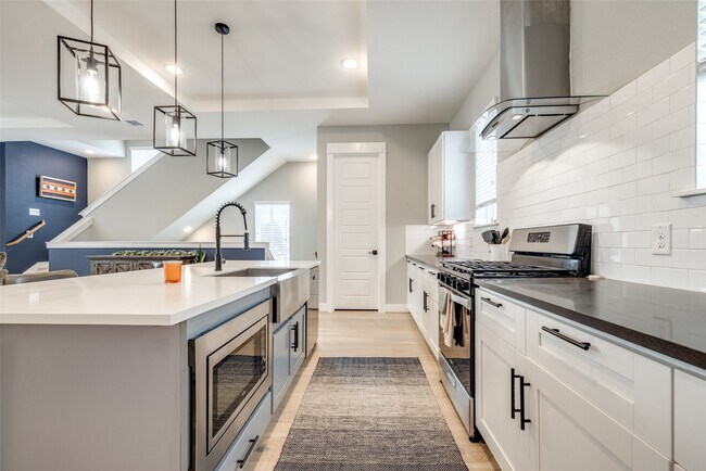 Building Photo - 4804 Gano St