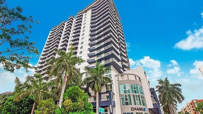 Building Photo - 275 NE 18th St