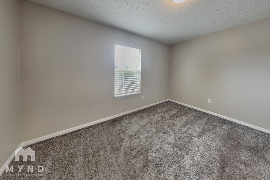 Building Photo - 6822 Bluestem Ct