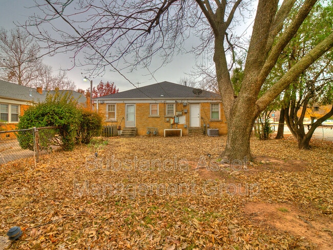 Building Photo - 1019 NW 40th St