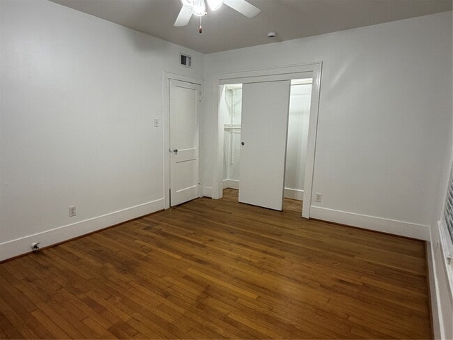 Building Photo - 1719 Dunlavy St