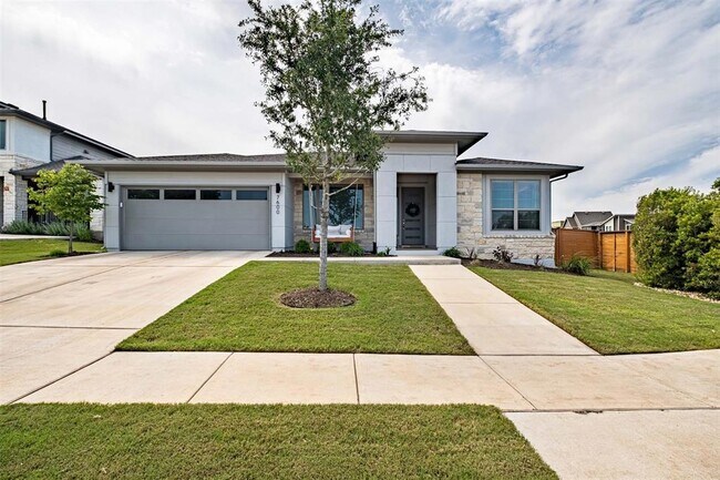 Building Photo - 7600 Hillock Terrace