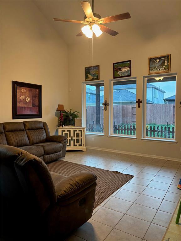 Building Photo - 430 Almond Willow Ln