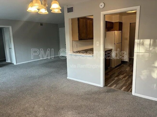 Interior Photo - Riviera Manor