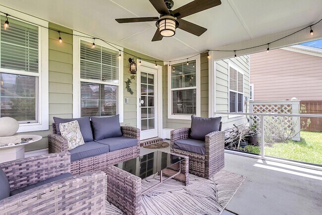 Building Photo - 534 Alderly Dr