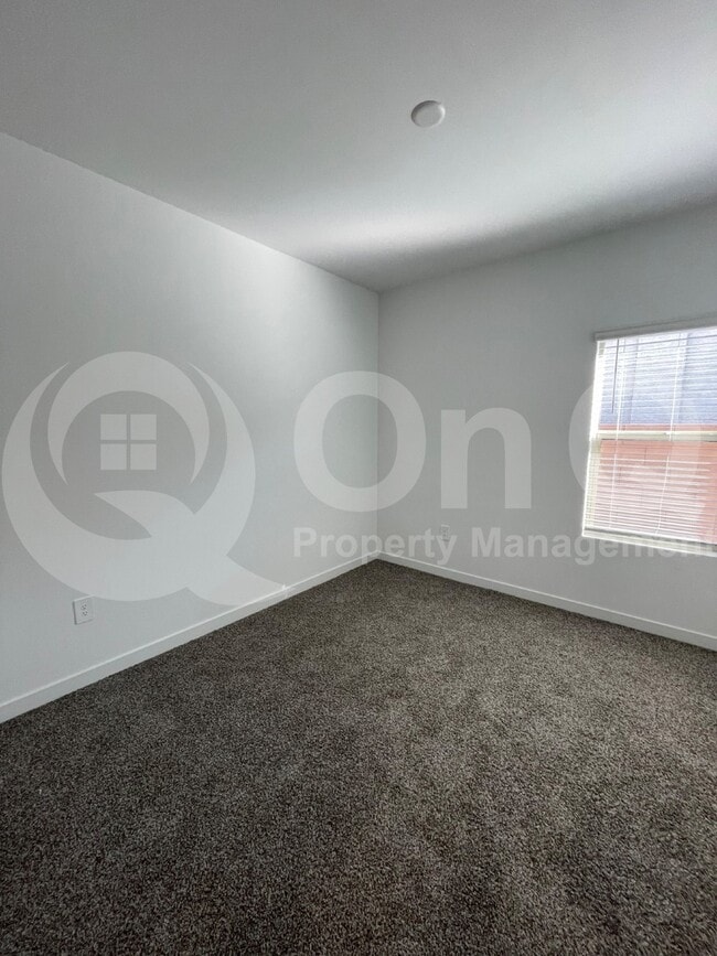 Building Photo - 12431 W Mieko Ln