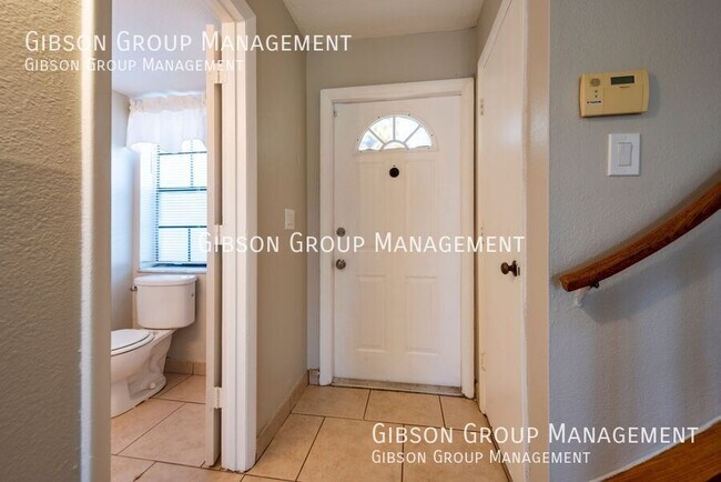 Building Photo - 1240 NW 6th Ave