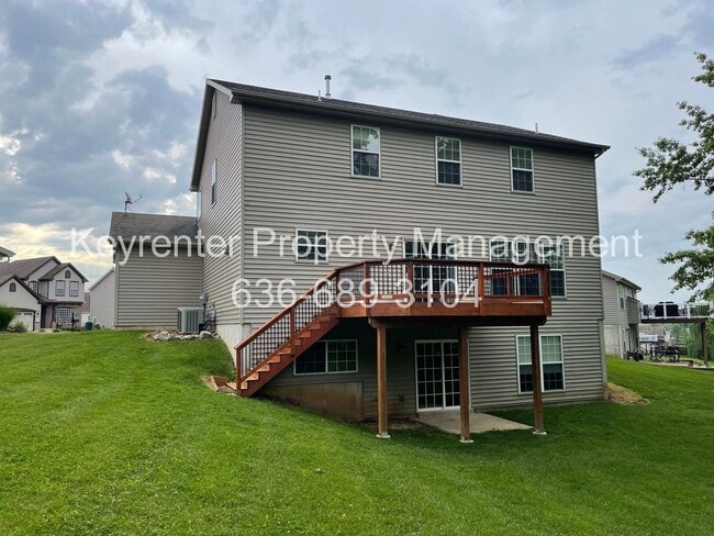 Building Photo - COMING SOON Modern 4BR Home