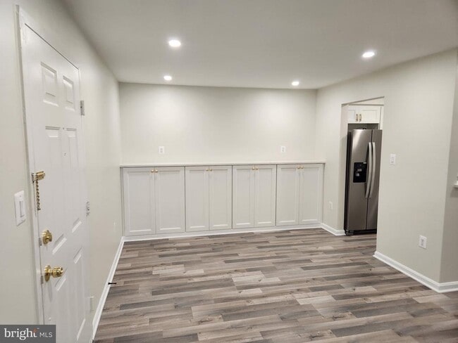 Building Photo - 5700 Olde Mill Ct