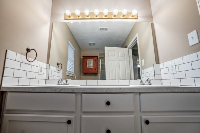 Building Photo - 11662 Tamina Trail
