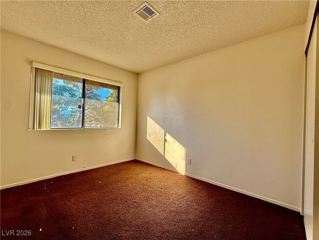 Building Photo - 191 Bel Port Dr