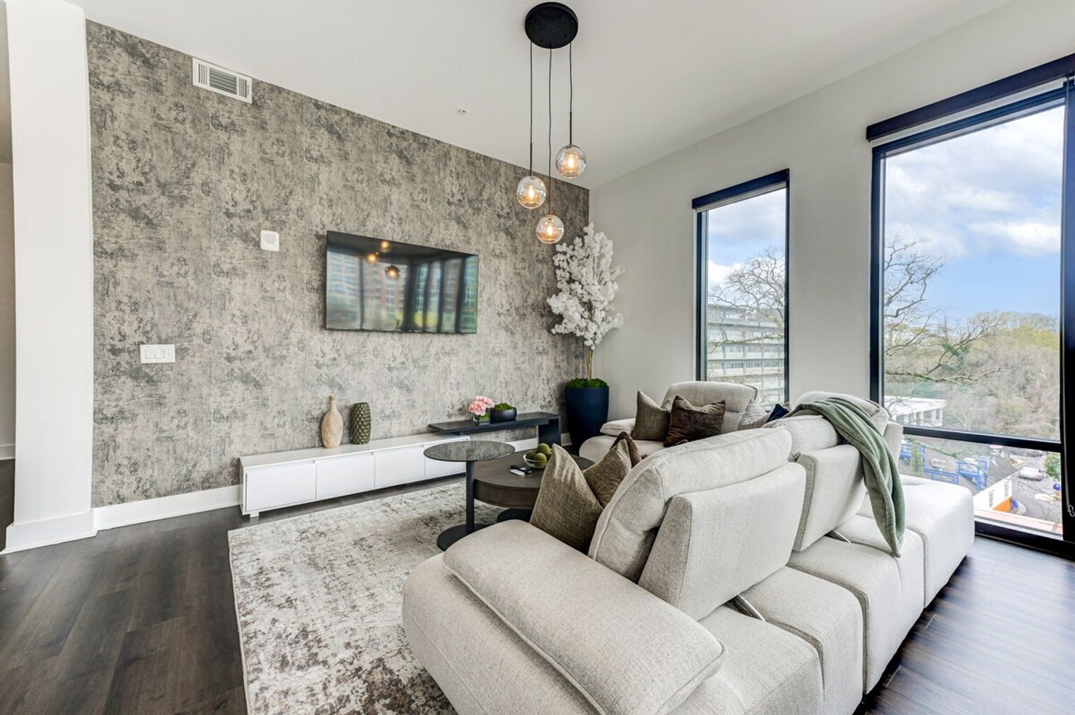 Building Photo - 1075 Peachtree Rd