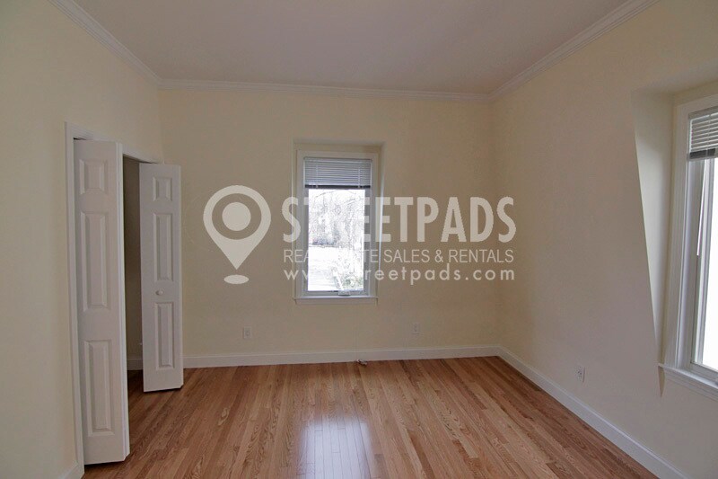 Building Photo - 15 Langdon St