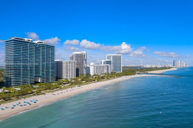 Building Photo - 10203 Collins Ave